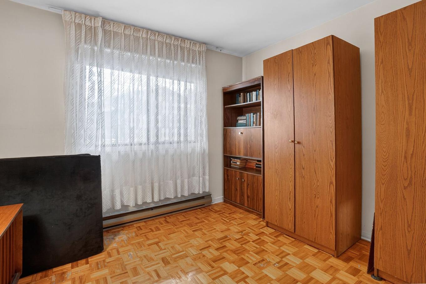 Chambre à coucher - 2-3625 Boul. Des Trinitaires, Montréal (Le Sud-Ouest), QC - Indoor Photo Showing Other Room