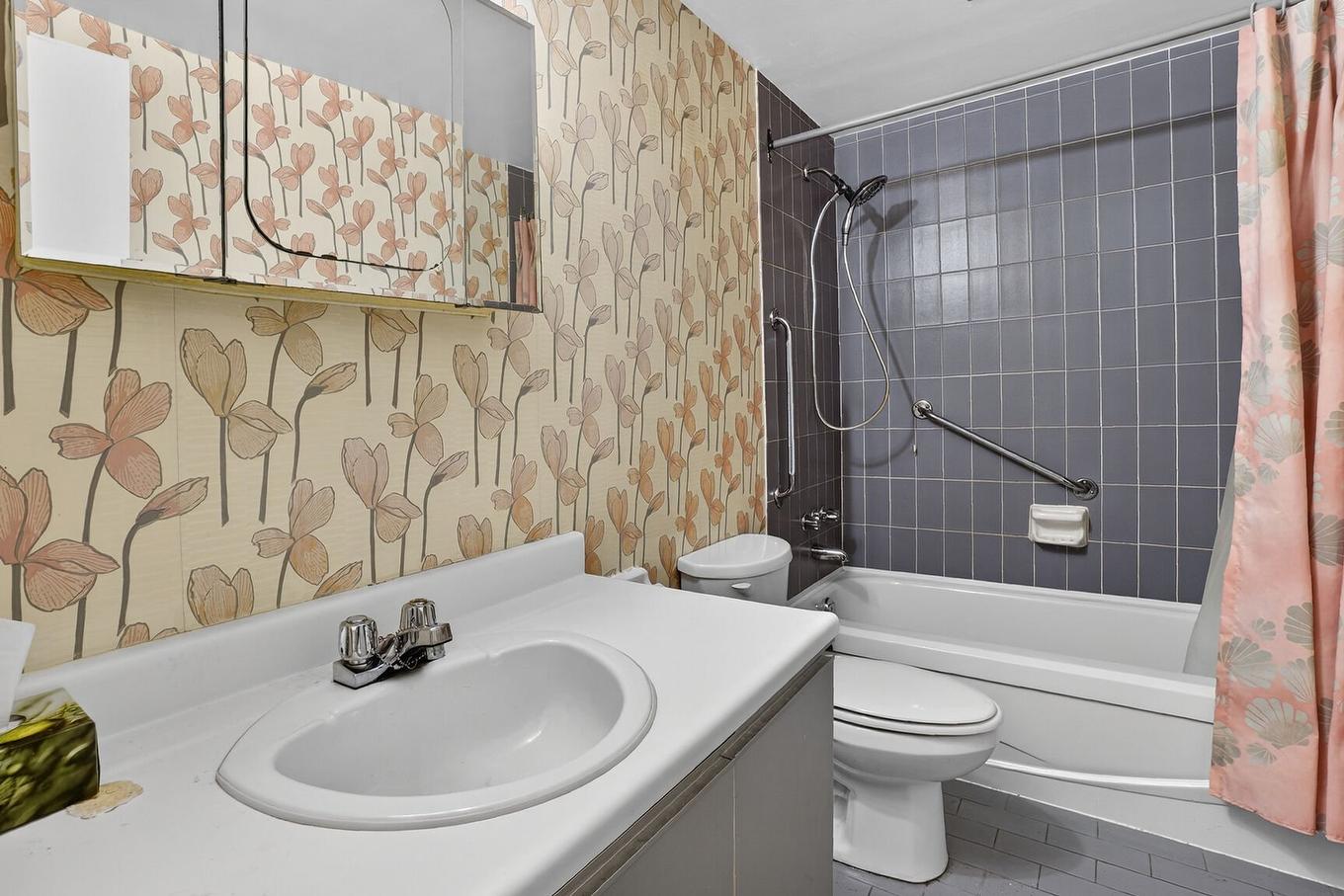 Salle de bains - 2-3625 Boul. Des Trinitaires, Montréal (Le Sud-Ouest), QC - Indoor Photo Showing Bathroom