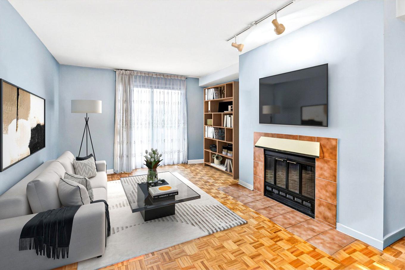 Salon - 2-3625 Boul. Des Trinitaires, Montréal (Le Sud-Ouest), QC - Indoor Photo Showing Living Room With Fireplace