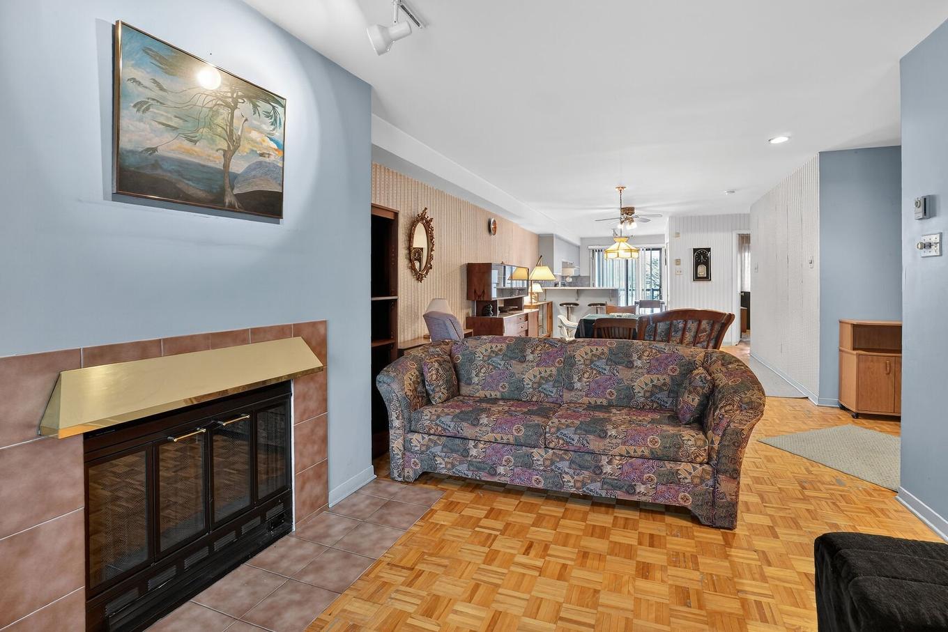 Salon - 2-3625 Boul. Des Trinitaires, Montréal (Le Sud-Ouest), QC - Indoor Photo Showing Living Room