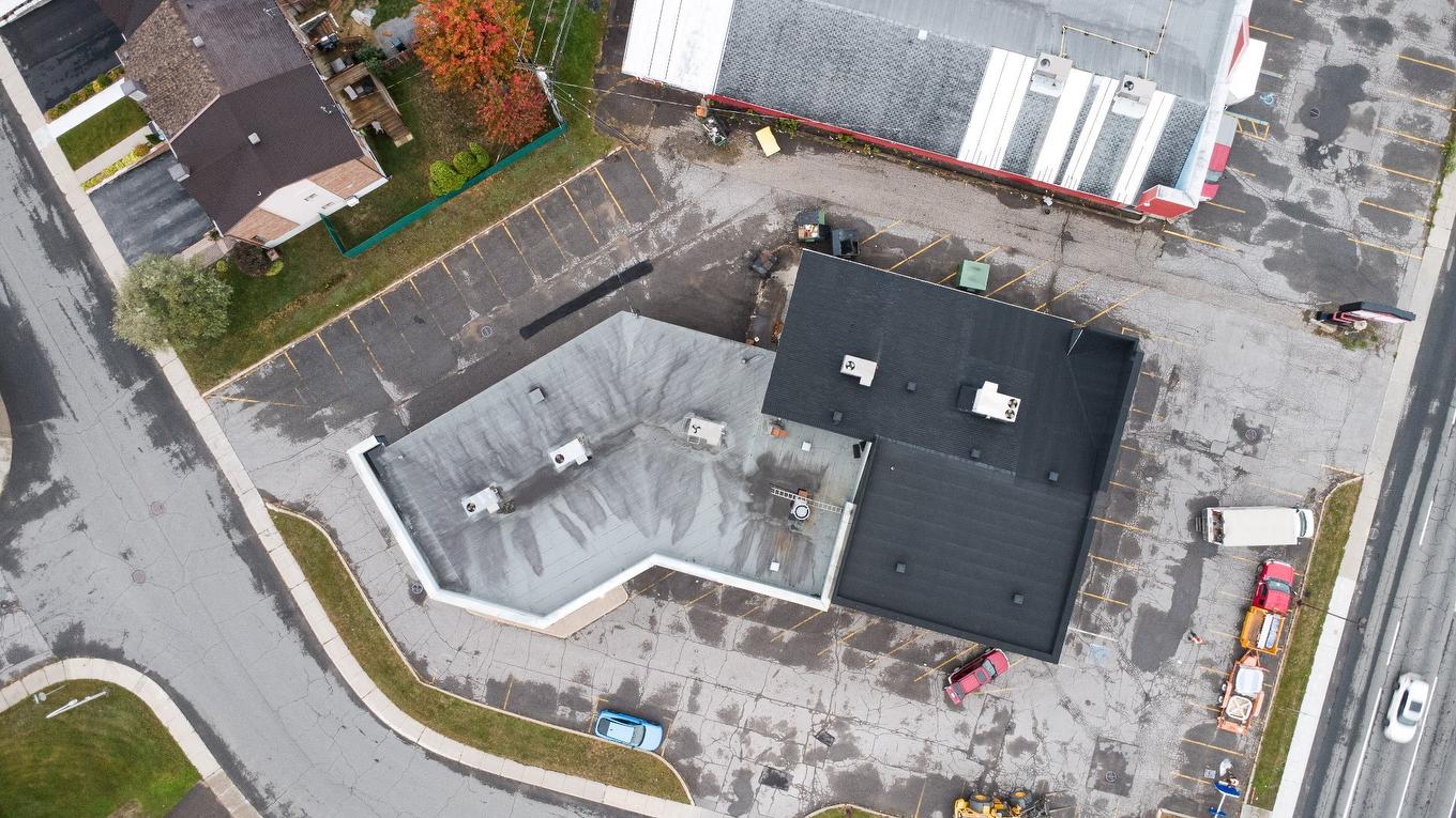 Aerial photo - 5307 Boul. Des Forges, Trois-Rivières, QC - Photo Showing Bathroom