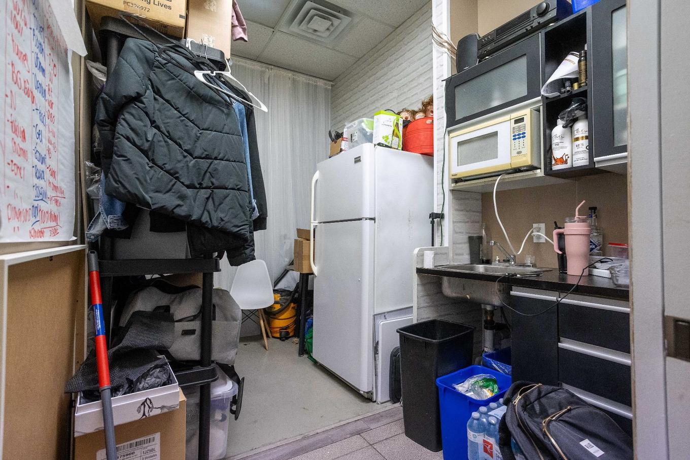 Storage - 5307 Boul. Des Forges, Trois-Rivières, QC - Indoor