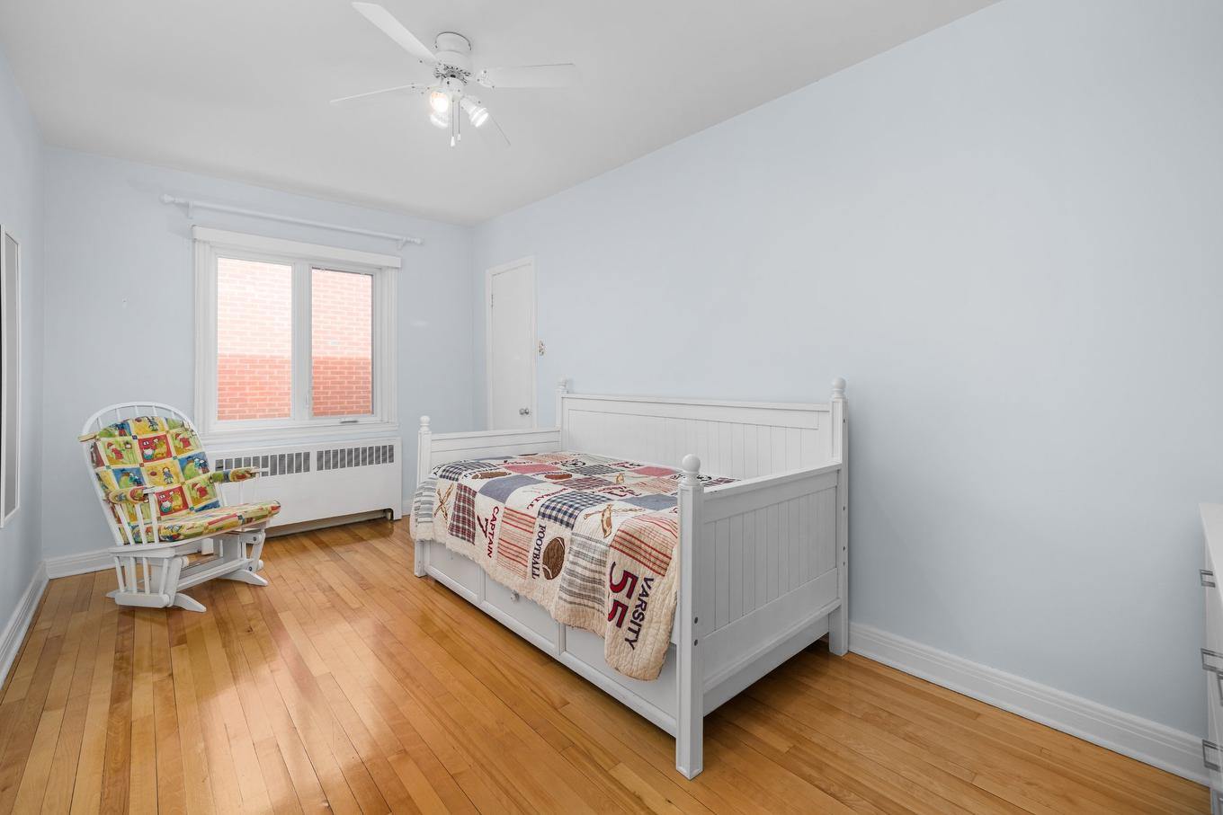Bedroom - 4057 Av. Madison, Montréal (Côte-Des-Neiges/Notre-Dame-De-Grâce), QC - Indoor Photo Showing Bedroom
