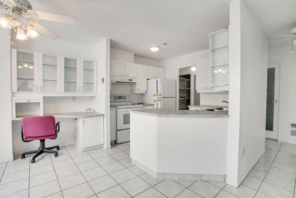 Kitchen - 108-50 Rue Dussault, Gatineau (Hull), QC - Indoor Photo Showing Kitchen