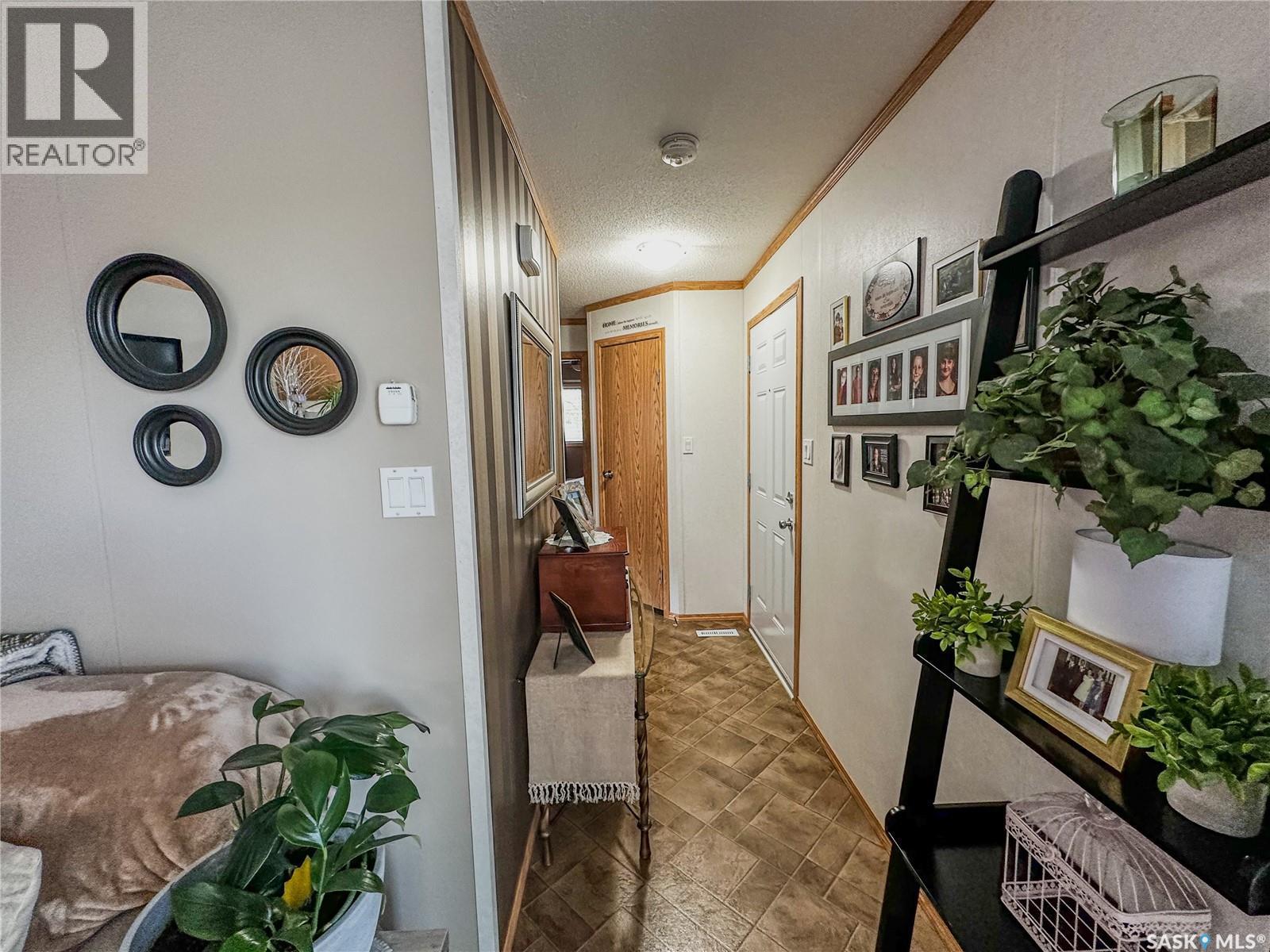 107 May Street, Neudorf, SK - Indoor Photo Showing Other Room