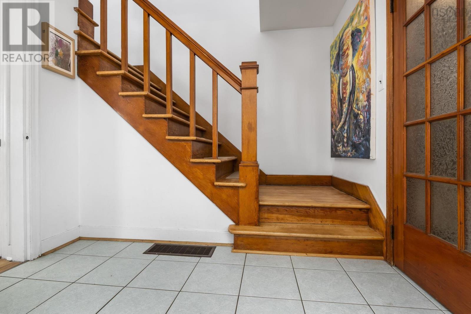 33 Pinehill Road, Dartmouth, NS - Indoor Photo Showing Other Room