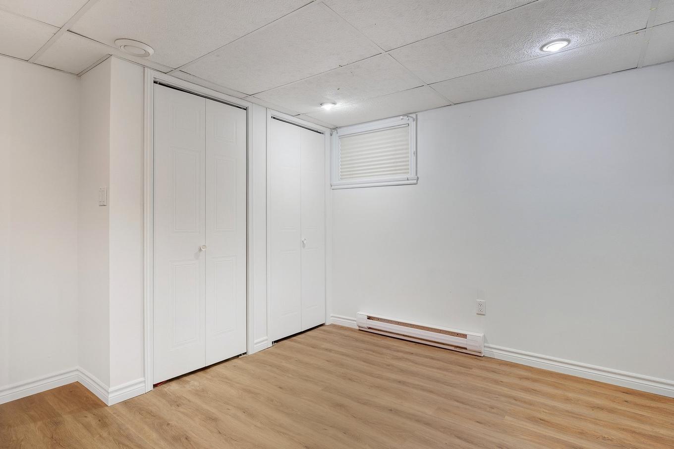 Chambre à coucher - 760 Rue Monty, Laval (Saint-François), QC - Indoor Photo Showing Other Room