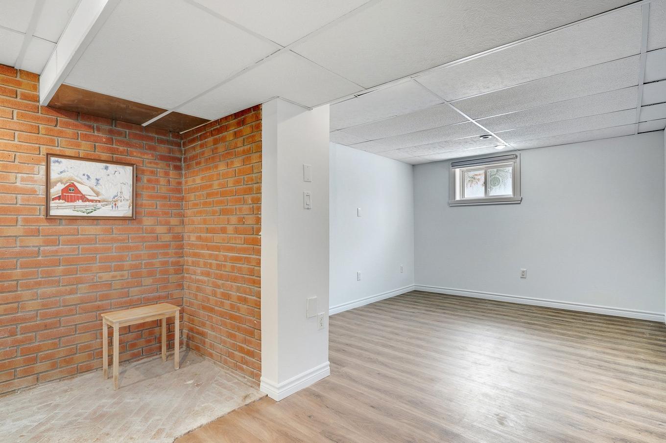 Salle familiale - 760 Rue Monty, Laval (Saint-François), QC - Indoor Photo Showing Other Room