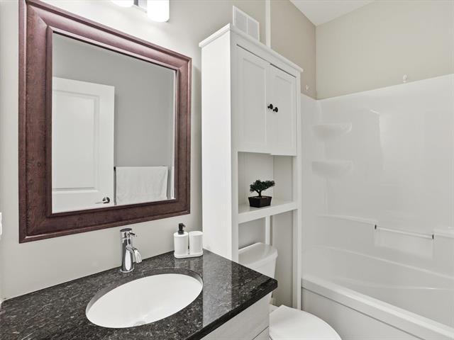 405-99 Shahi St, Winnipeg, MB