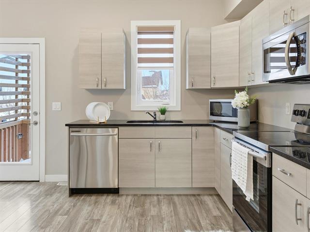 405-99 Shahi St, Winnipeg, MB