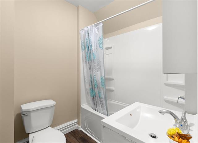 701 Valour Rd, Winnipeg, MB