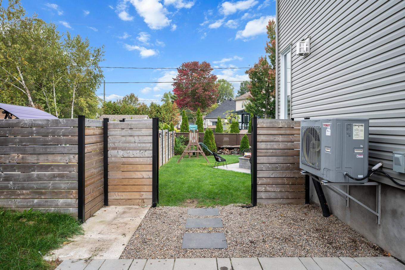 Cour - 2151 Rue Johanne, Terrebonne (Terrebonne), QC - Outdoor