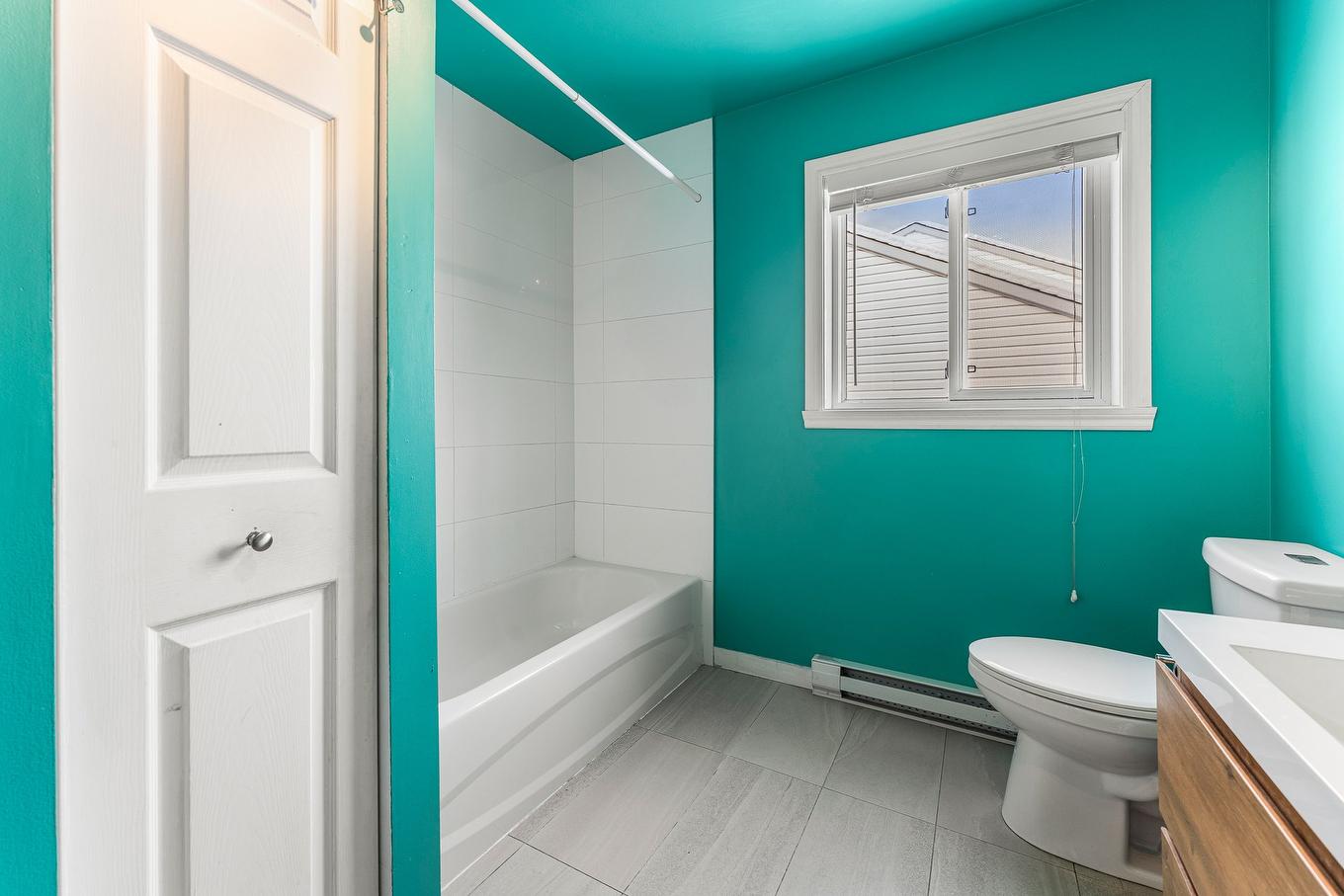 Salle de bains - 170 Rue Balzac, Granby, QC - Indoor Photo Showing Bathroom