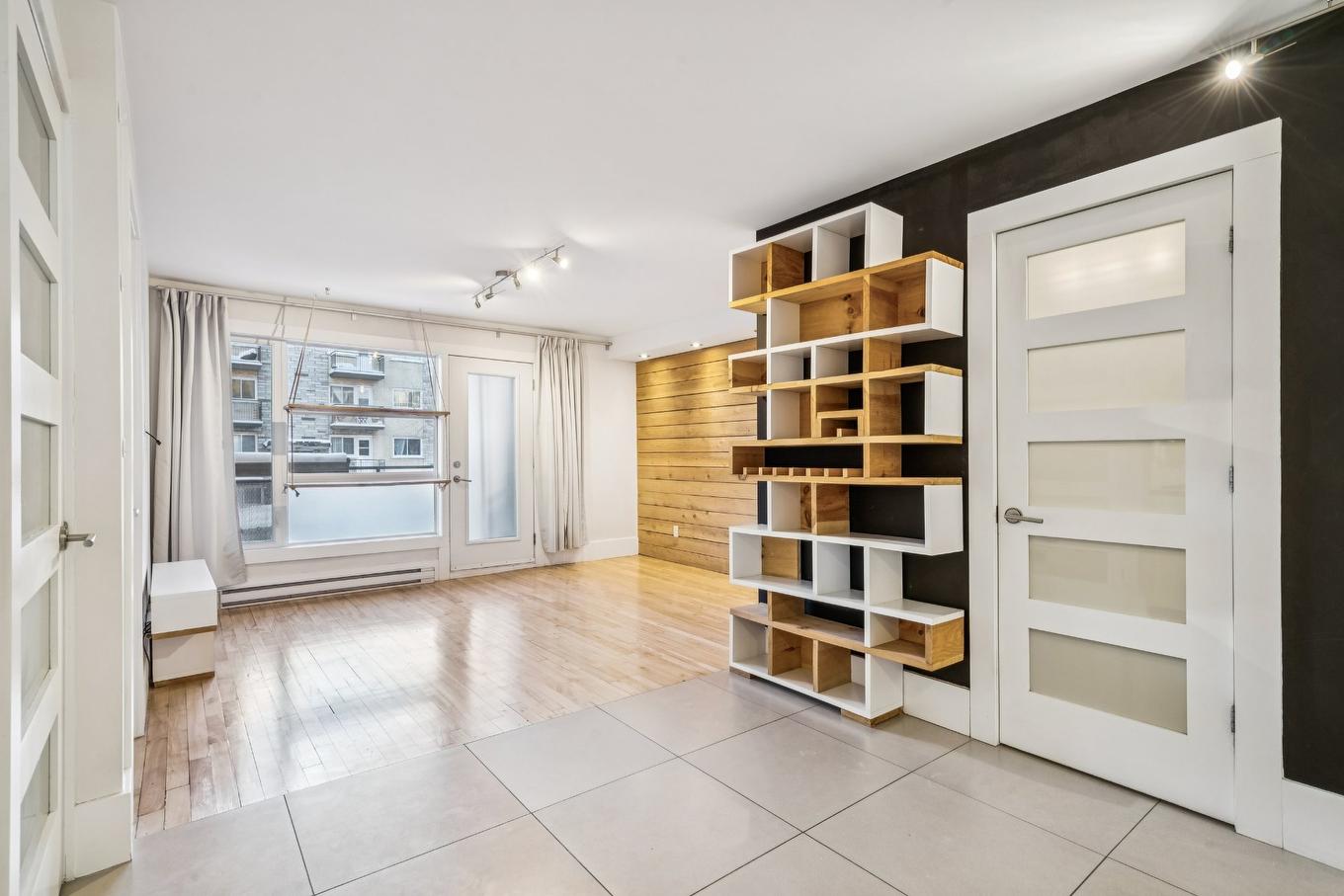 Kitchen - 2-5141 Boul. St-Michel, Montréal (Rosemont/La Petite-Patrie), QC - Indoor Photo Showing Other Room