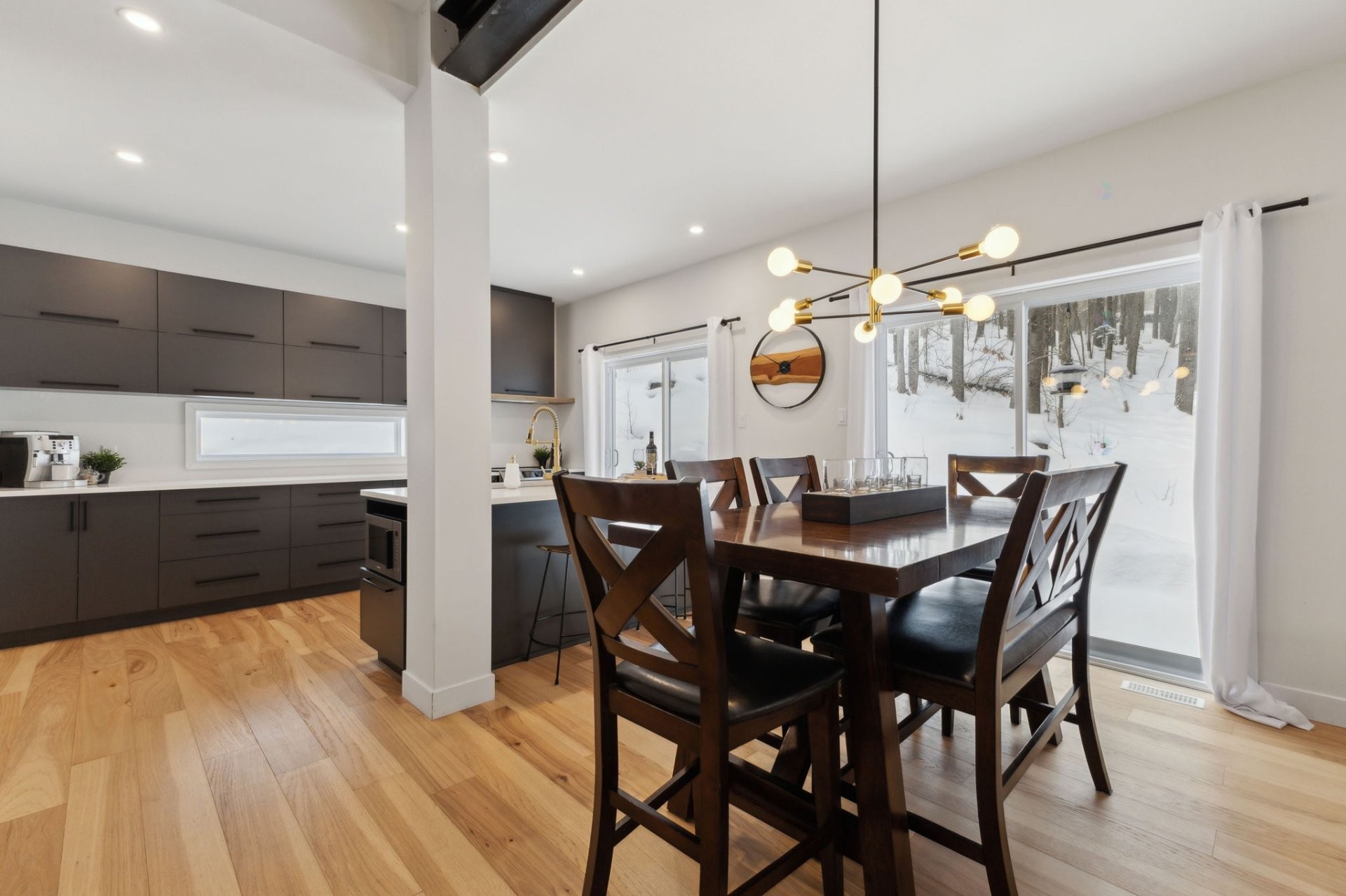 Salle à manger - 68 Ch. Réthier, Val-Des-Monts, QC - Indoor Photo Showing Dining Room