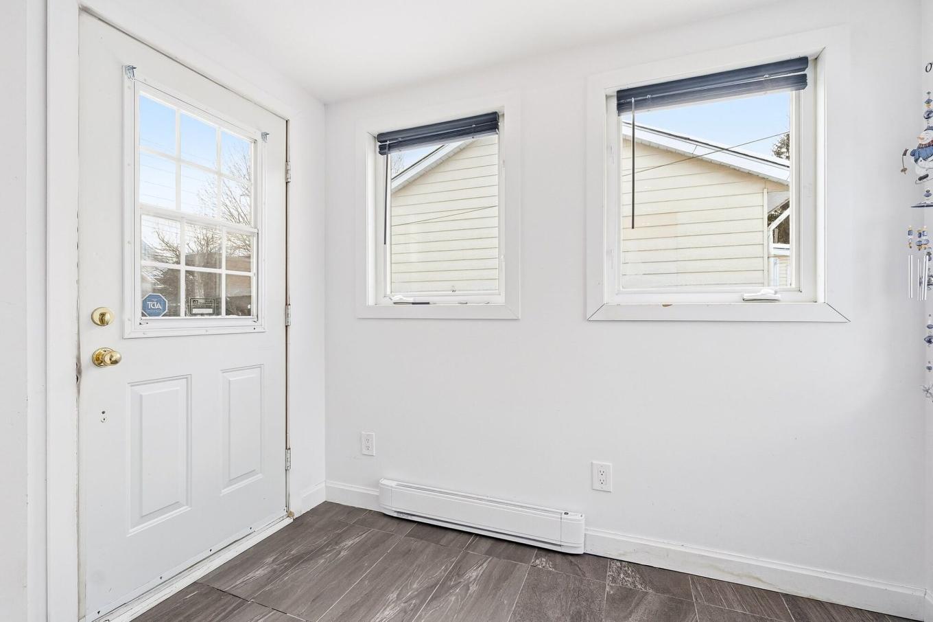 Hall - 1690 Rue Albert, Brossard, QC - Indoor Photo Showing Other Room