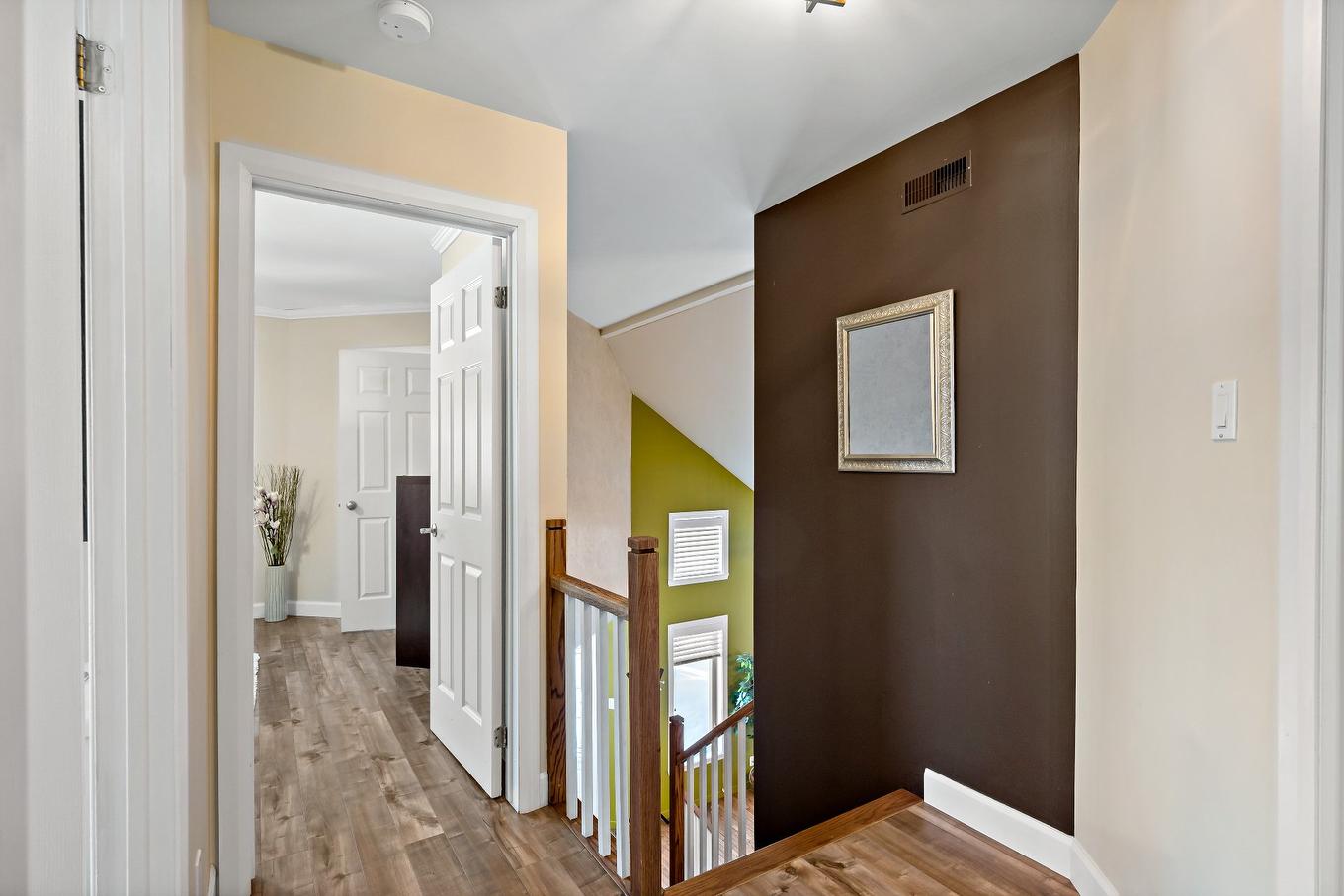 Corridor - 945 Place Du Repos, Mont-Tremblant, QC - Indoor Photo Showing Other Room