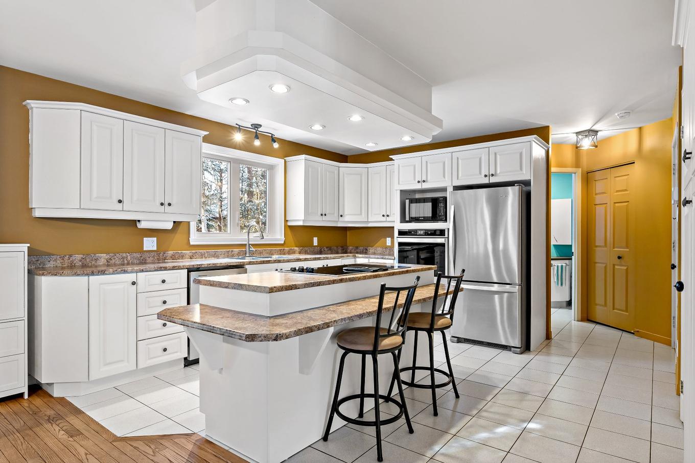 Cuisine - 945 Place Du Repos, Mont-Tremblant, QC - Indoor Photo Showing Kitchen