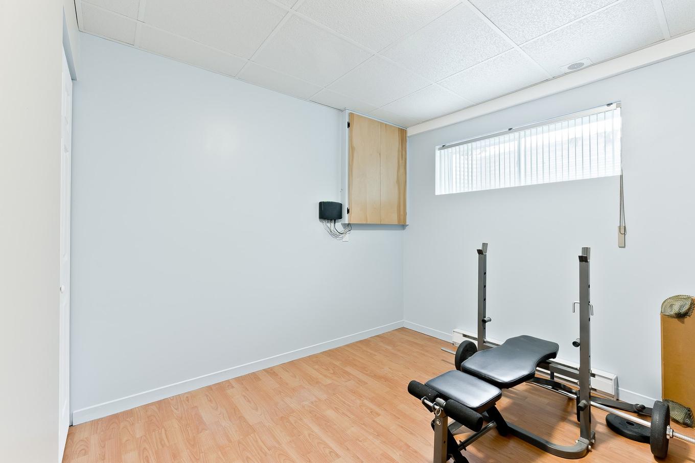 Chambre à coucher - 1121 Rue Walsh, Sherbrooke (Fleurimont), QC - Indoor Photo Showing Gym Room