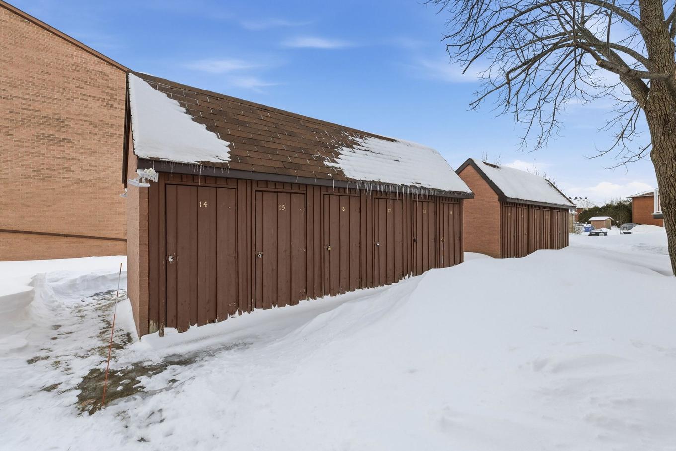 Shed - 1-11 Rue De La Falaise, Gatineau (Hull), QC - Outdoor