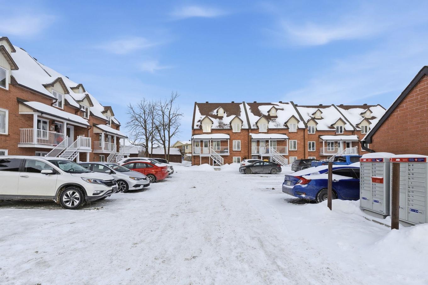 Parking - 1-11 Rue De La Falaise, Gatineau (Hull), QC - Outdoor