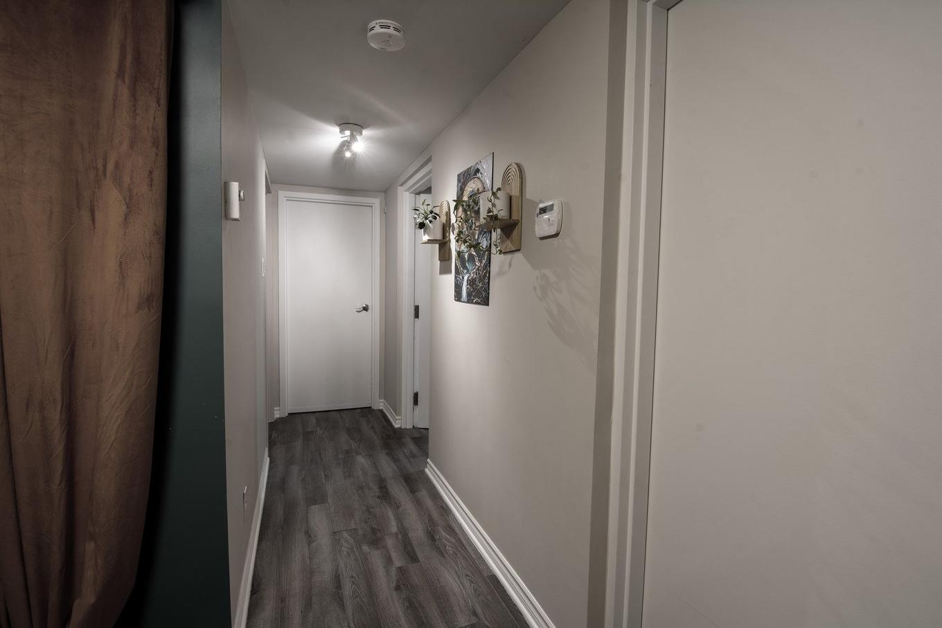 Passageway - 1715A Av. Bourgogne, Chambly, QC - Indoor Photo Showing Other Room