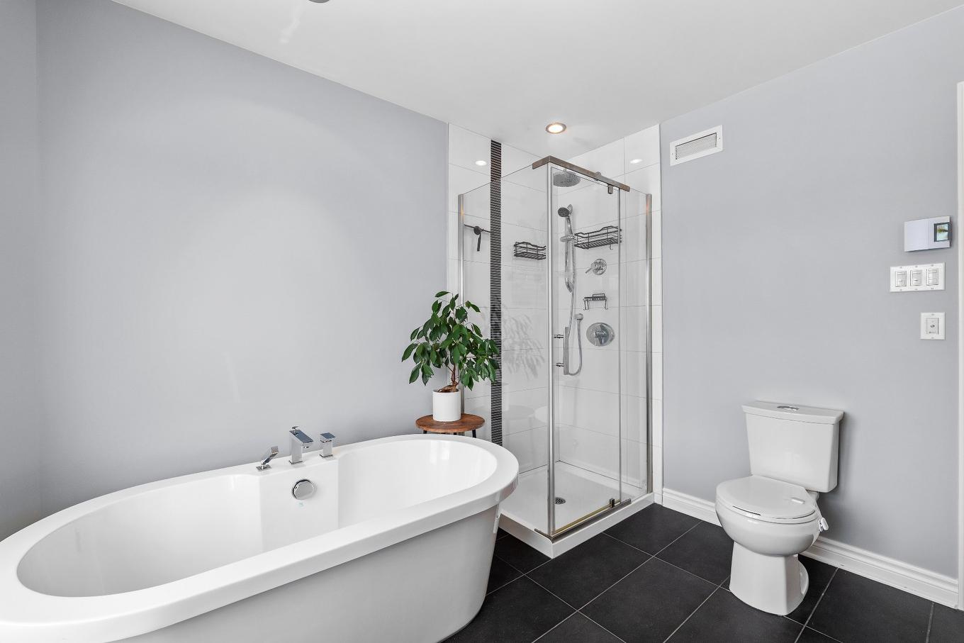 Salle de bains - 1670 Rue Jean-Casgrain, Chambly, QC - Indoor Photo Showing Bathroom