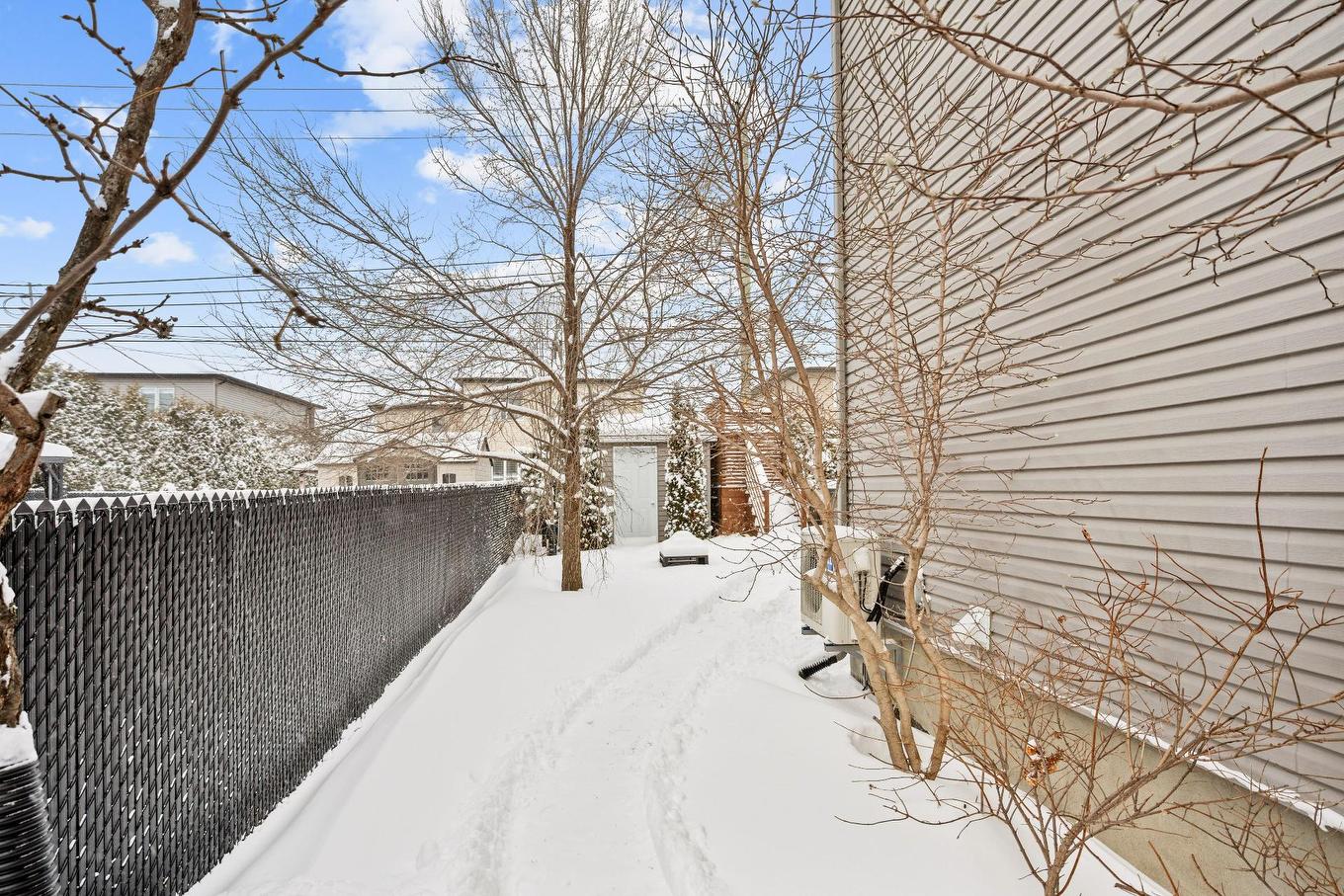 Cour - 1670 Rue Jean-Casgrain, Chambly, QC - Outdoor