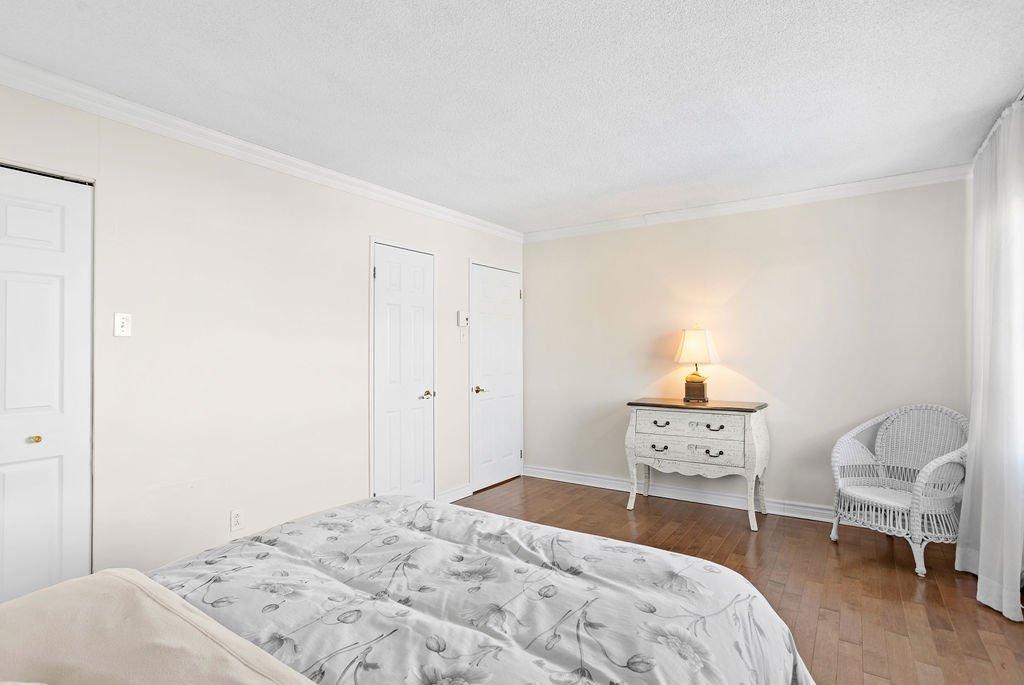 Primary bedroom - 506-4460 Ch. Des Cageux, Laval (Chomedey), QC - Indoor Photo Showing Bedroom