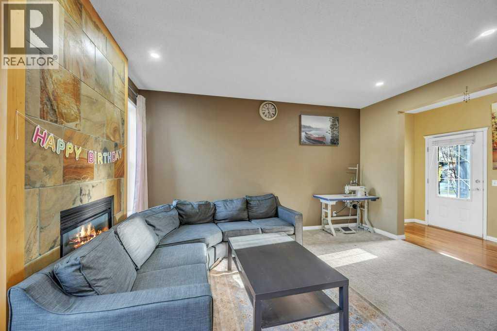 550 Copperfield Boulevard Se, Calgary, AB - Indoor