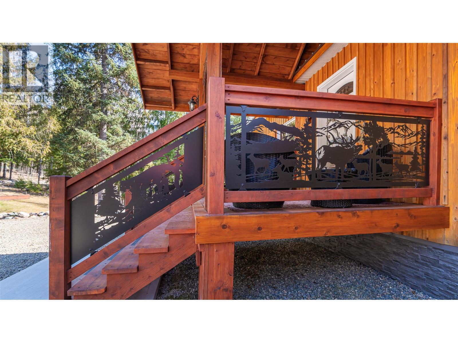 7470 3 Highway, Kitchener, BC -