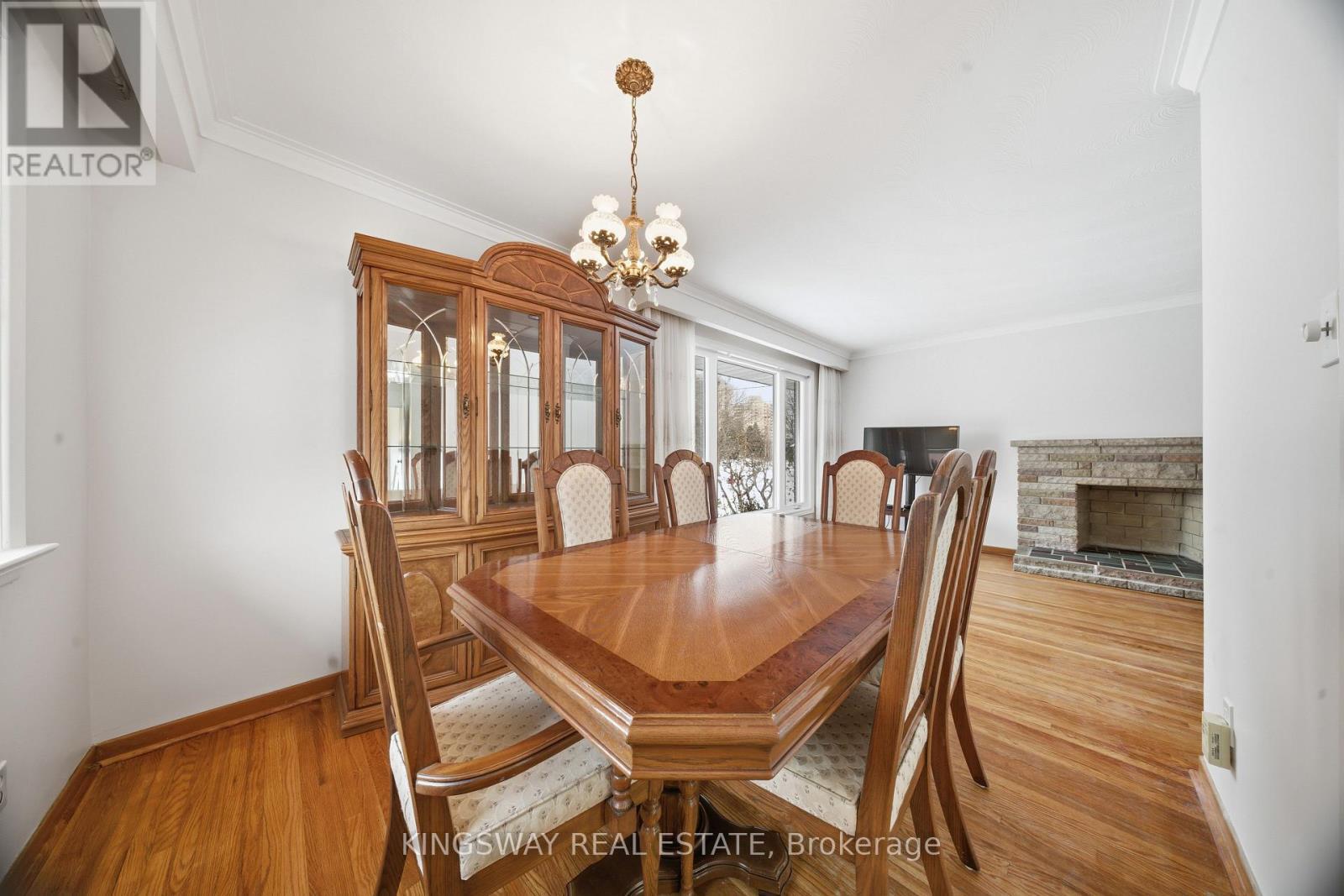 Dining Room combined with Living Room - 163 Floradale Drive, Mississauga, ON - Indoor Photo Showing Dining Room