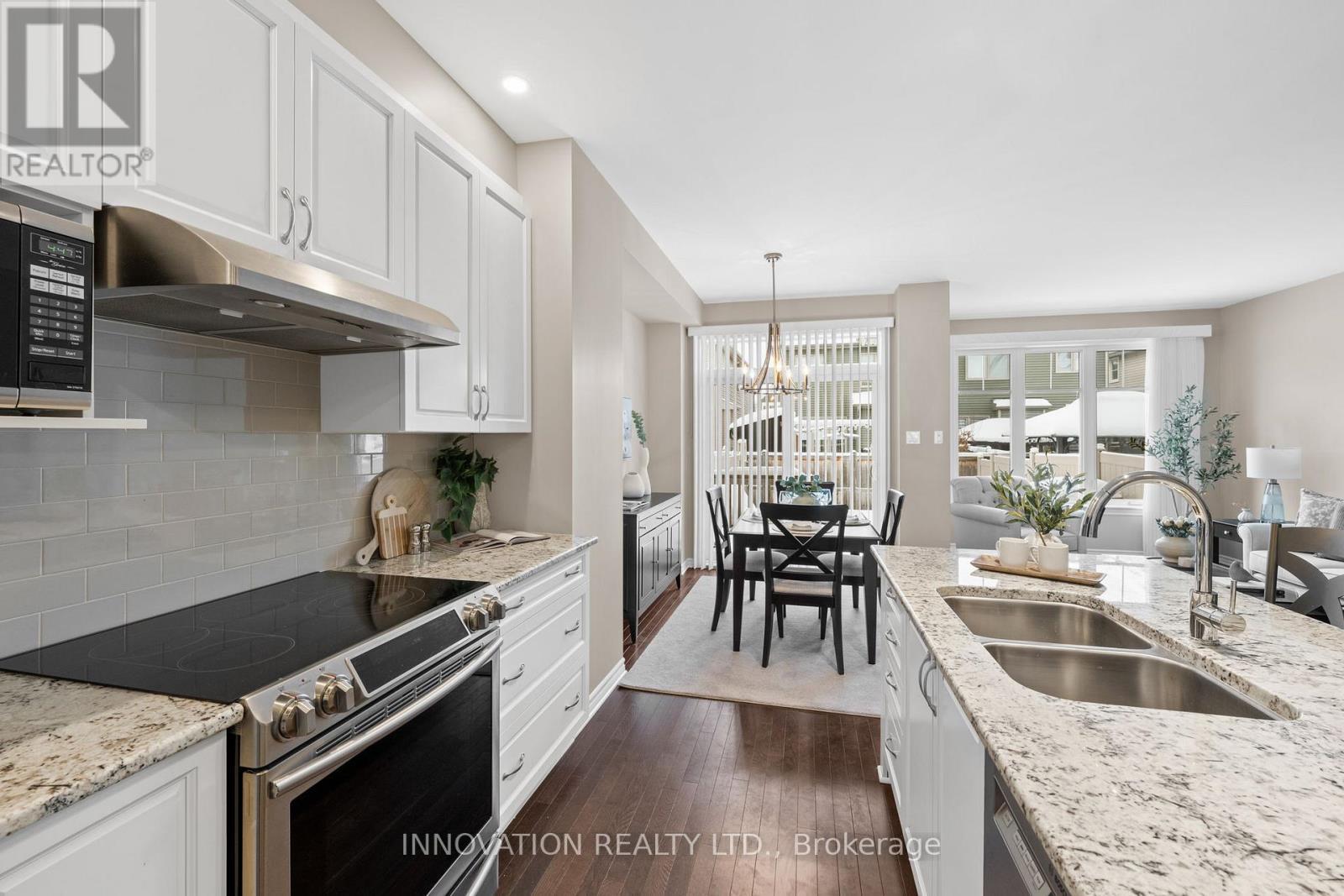 13 Merrill Street, Ottawa, ON - Indoor Photo Showing Kitchen With Double Sink With Upgraded Kitchen