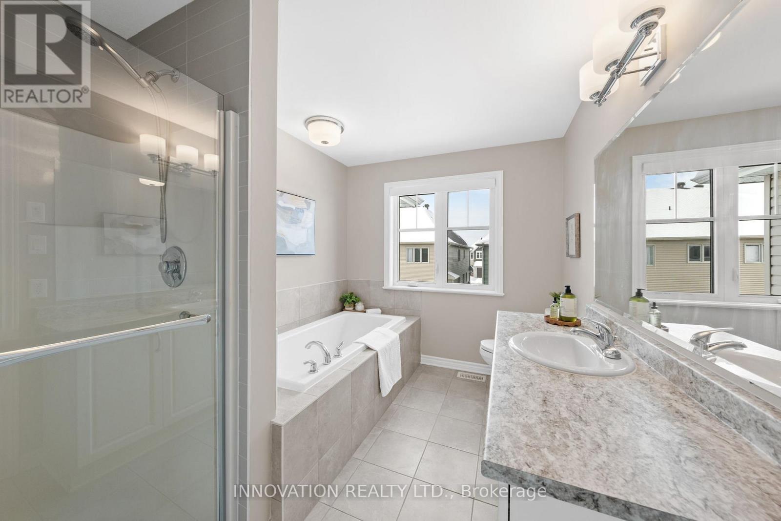 13 Merrill Street, Ottawa, ON - Indoor Photo Showing Bathroom