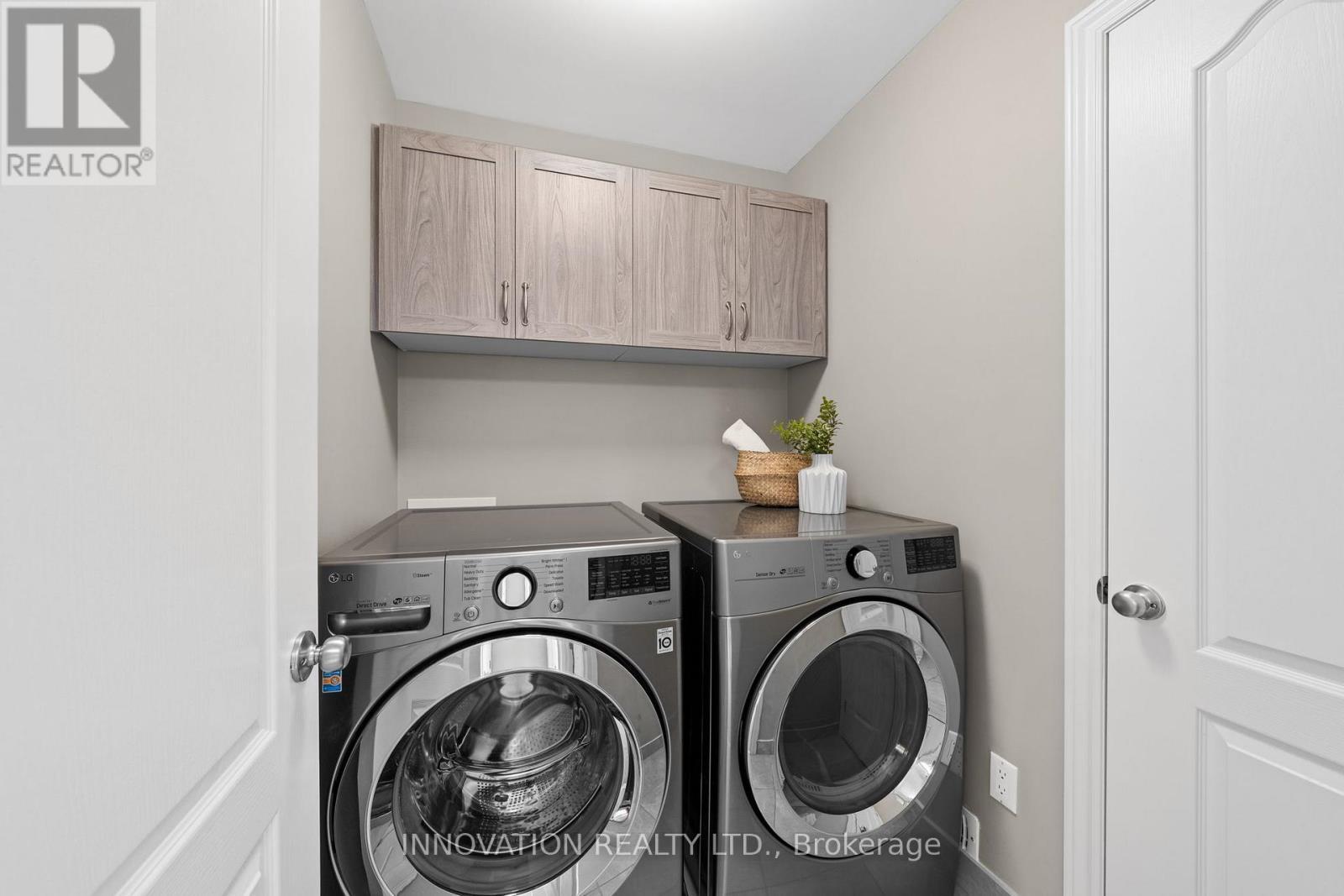 13 Merrill Street, Ottawa, ON - Indoor Photo Showing Laundry Room