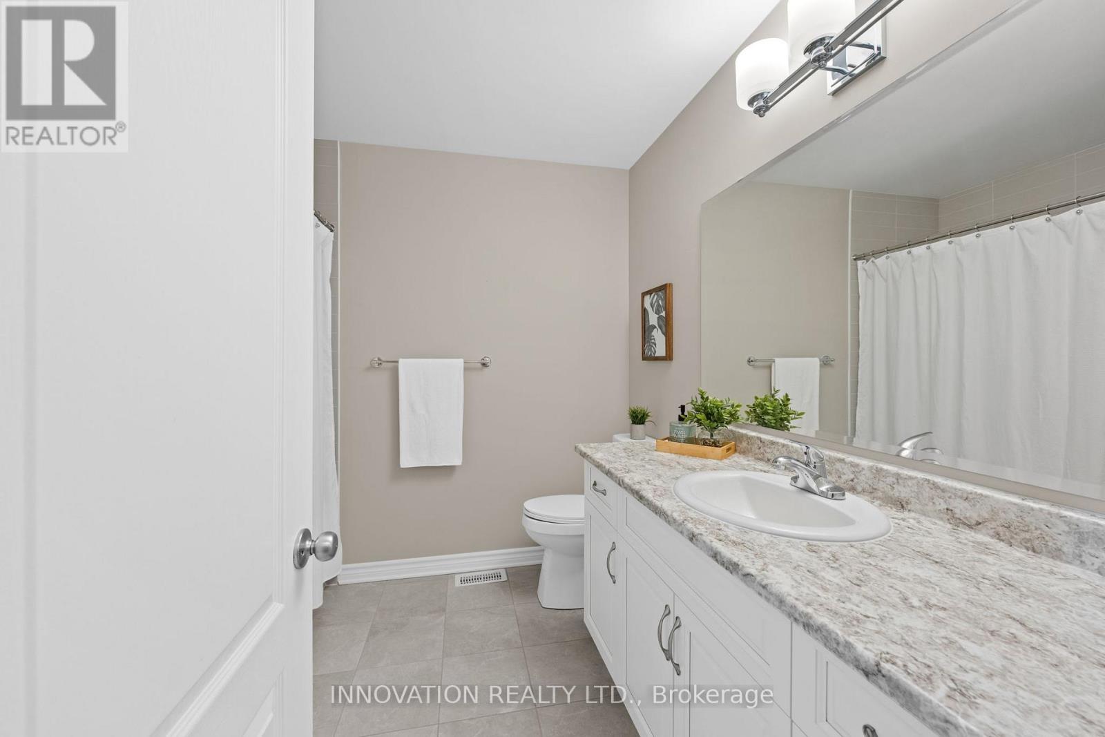 13 Merrill Street, Ottawa, ON - Indoor Photo Showing Bathroom