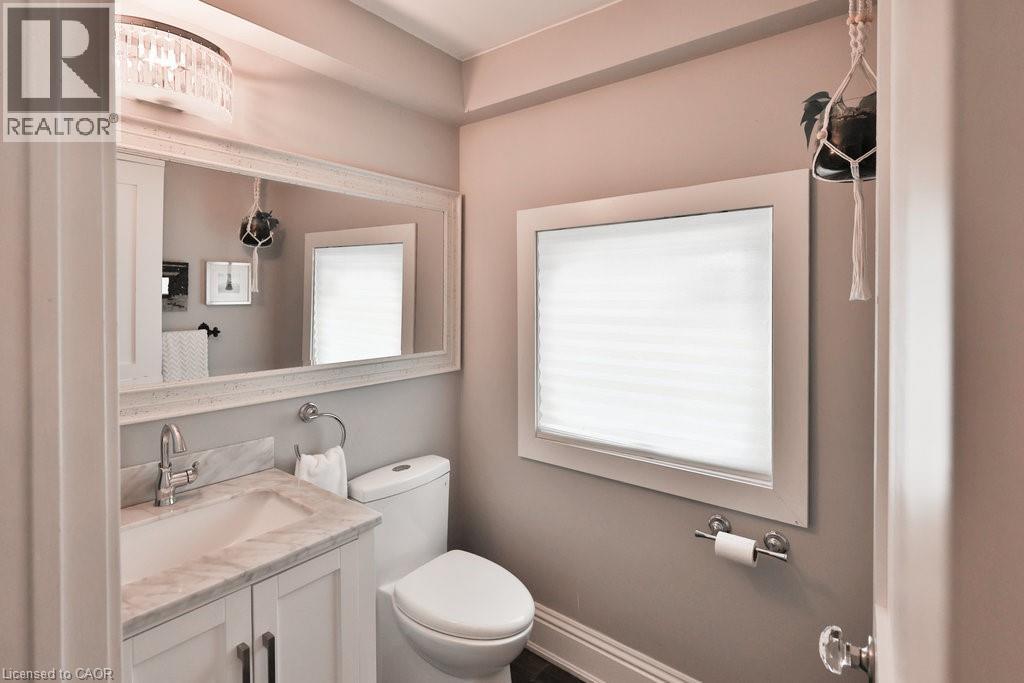 44 Mississauga Road N, Mississauga, ON - Indoor Photo Showing Bathroom