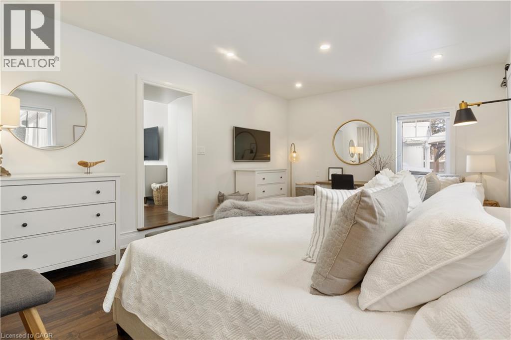 320 Whitmore Drive, Waterloo, ON - Indoor Photo Showing Bedroom