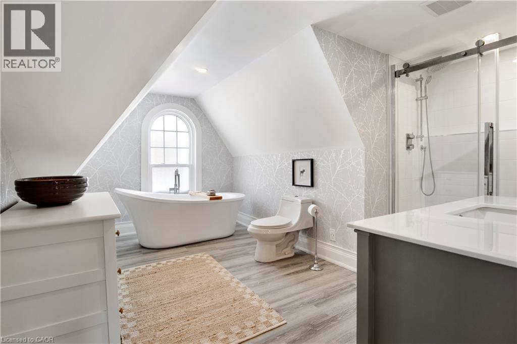 320 Whitmore Drive, Waterloo, ON - Indoor Photo Showing Bathroom