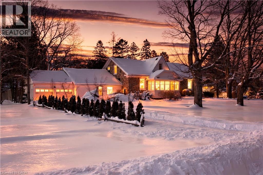 320 Whitmore Drive, Waterloo, ON - Outdoor With View