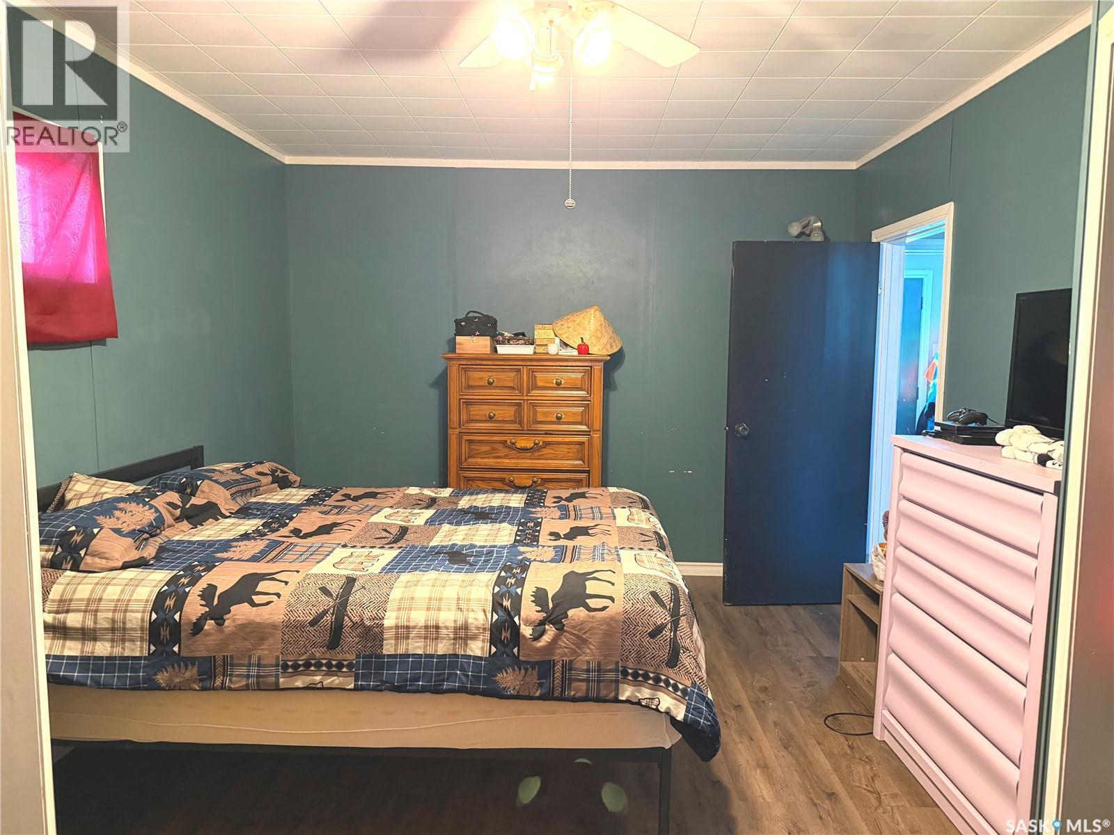 324 Main Street, Balcarres, SK - Indoor Photo Showing Bedroom
