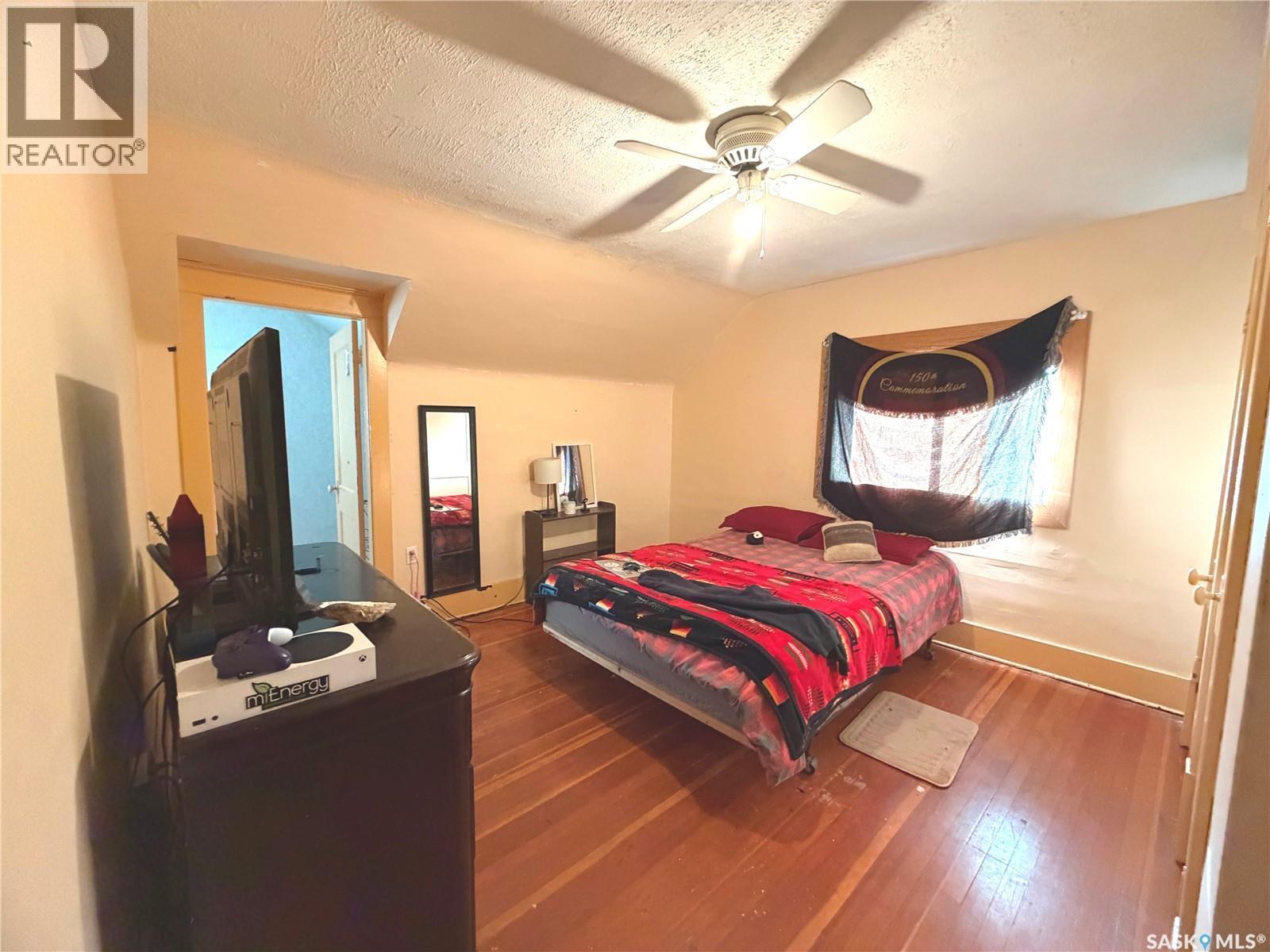 324 Main Street, Balcarres, SK - Indoor Photo Showing Bedroom