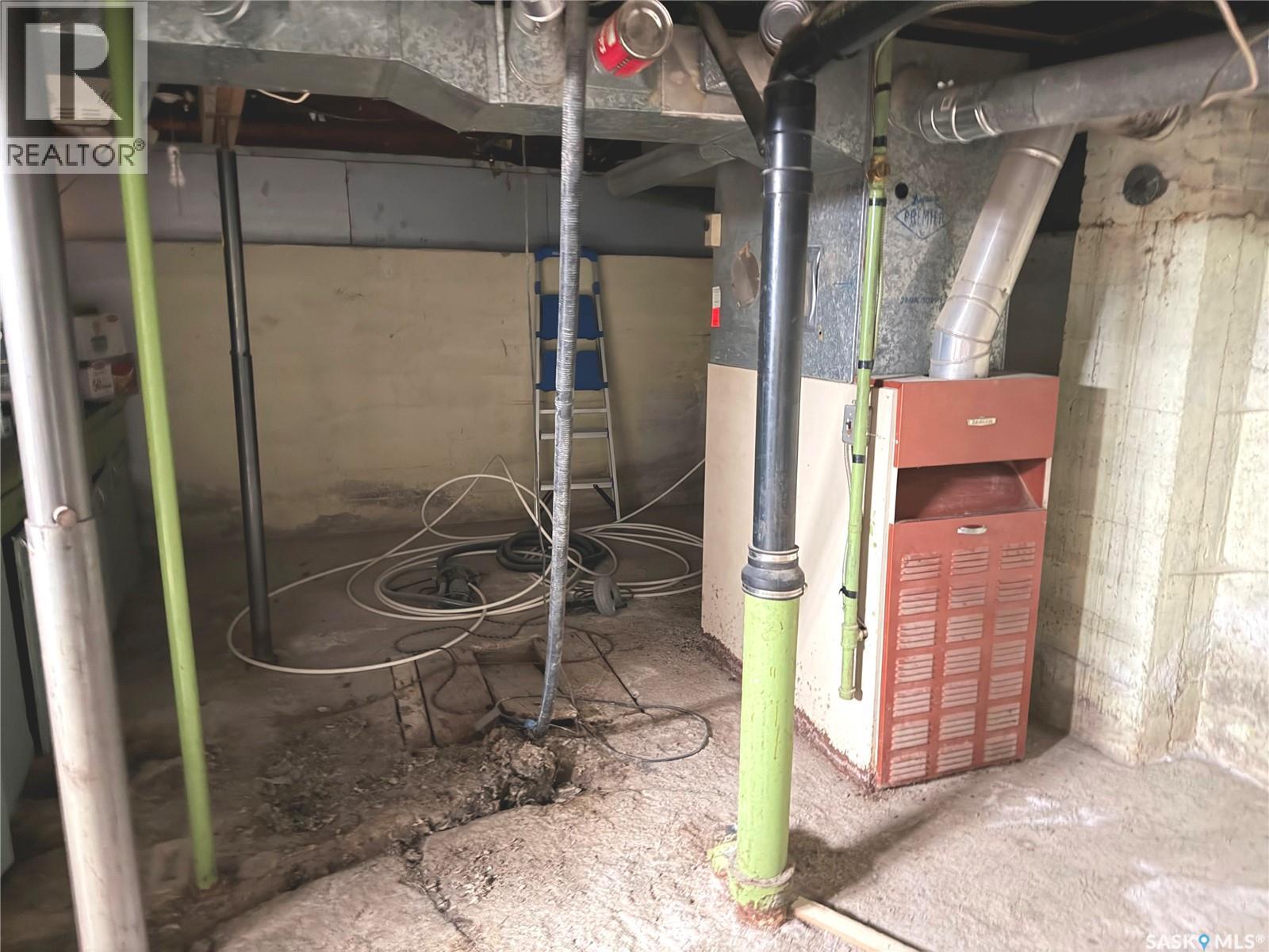 324 Main Street, Balcarres, SK - Indoor Photo Showing Basement