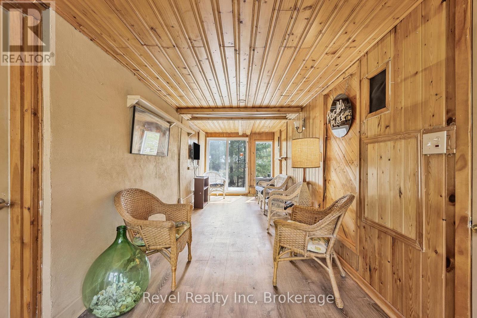 31 Desroches Trail, Tiny, ON - Indoor Photo Showing Other Room