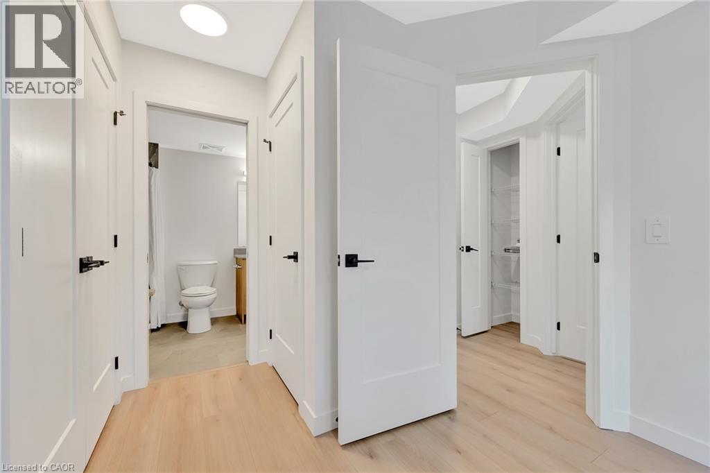 35 Mill Street, Kitchener, ON - Indoor Photo Showing Other Room