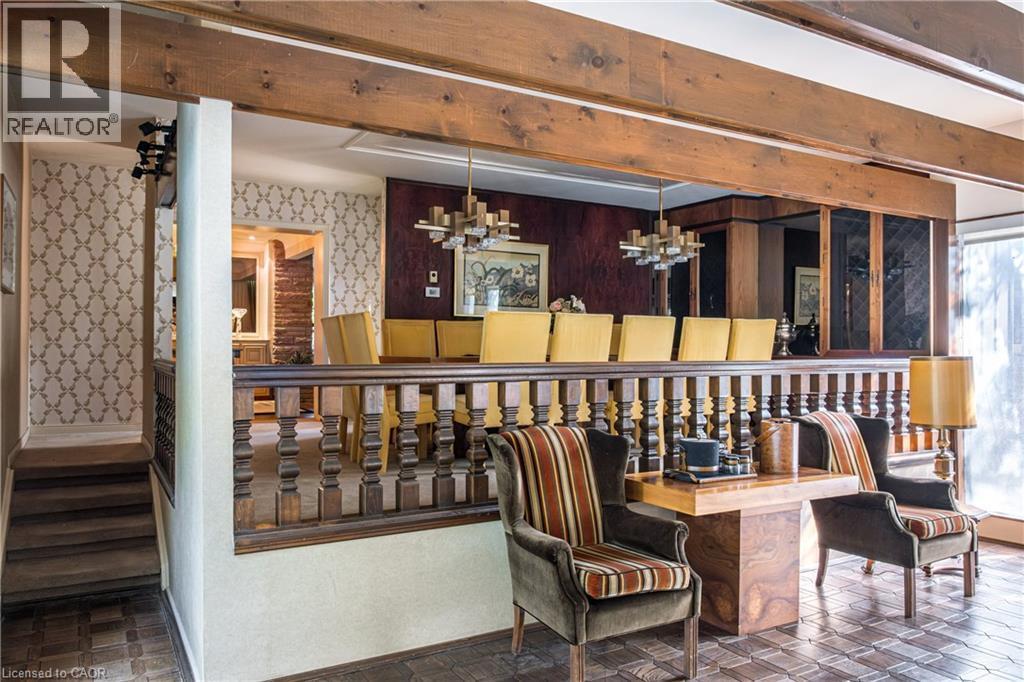 6 Freeland Court, Hamilton, ON -