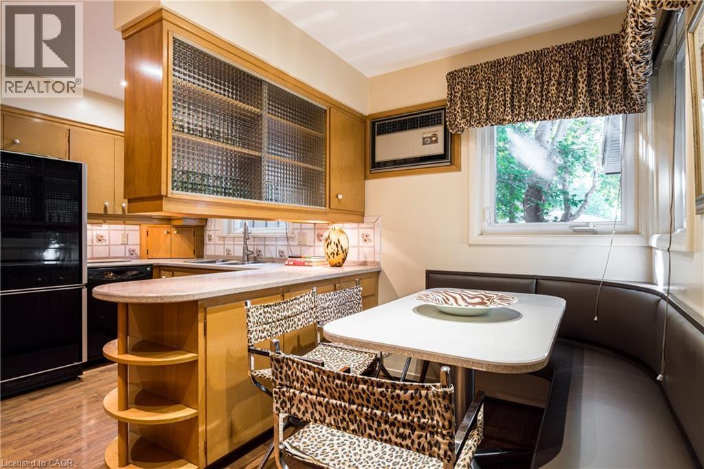 6 Freeland Court, Hamilton, ON - Indoor