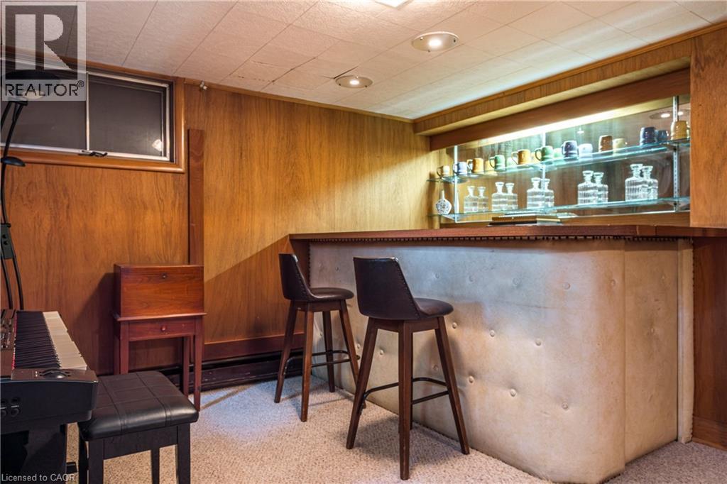 6 Freeland Court, Hamilton, ON - Indoor Photo Showing Other Room