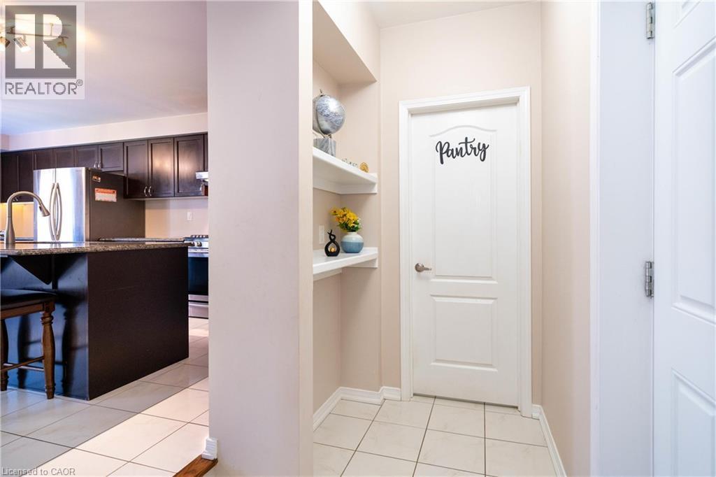 335 Falling Green Crescent, Kitchener, ON - Indoor