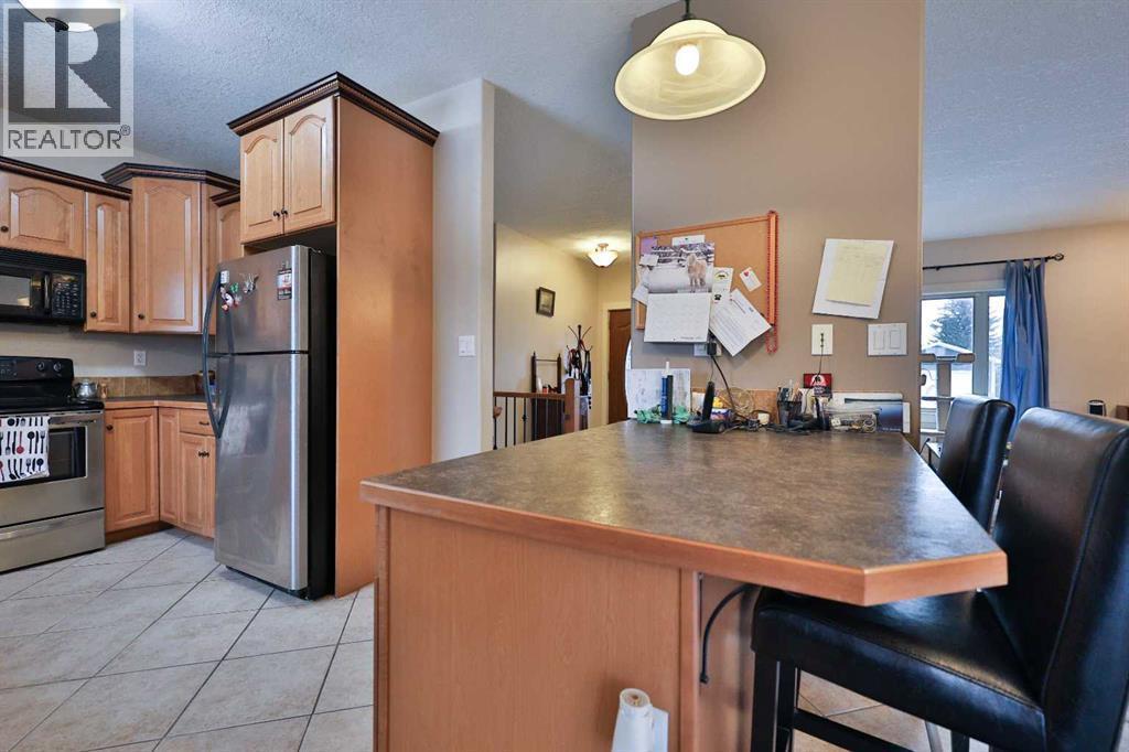 501 6 Avenue, Warner, AB - Indoor